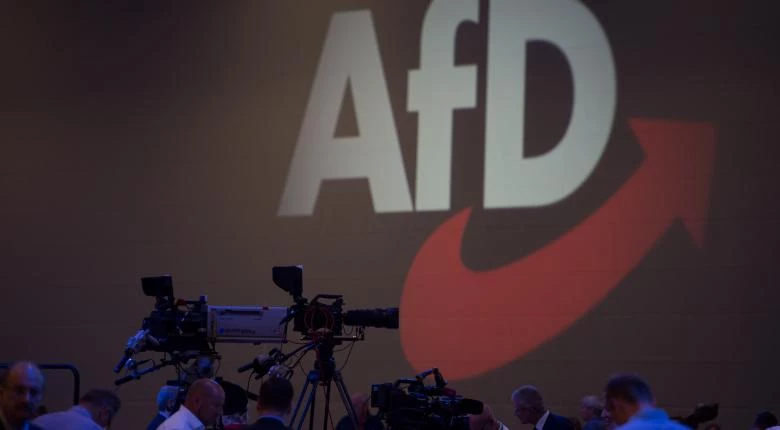 Γερμανία: To AfD δεύτερο κόμμα με 18% σύμφωνα με δημοσκόπηση